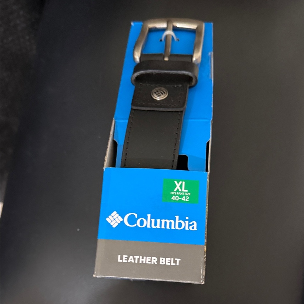 Columbia Black Leather Belt with Silver Buckle New in Box Size XL